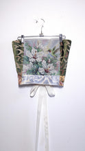 Load image into Gallery viewer, Hummingbird &amp; Hibiscus Tapestry Corset - Size 6-8
