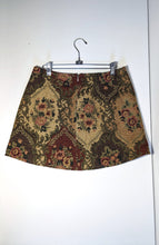 Load image into Gallery viewer, Flower Bouquet Needlepoint Skirt - Size 8-10
