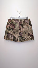 Load image into Gallery viewer, Himalayan Cats Needlepoint Skirt - Size 6-8
